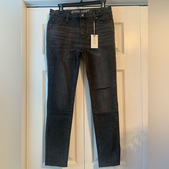 Matilda Jane Good Hart Black Anytime Destructed Mid Rise Jeans Size 6 New - Picture 2 of 7